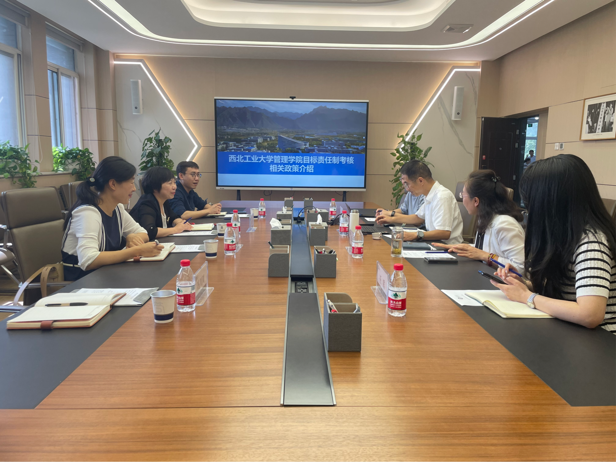 2025-09-21 12:58:03.644000 2025-09-21 12:58:03.644000