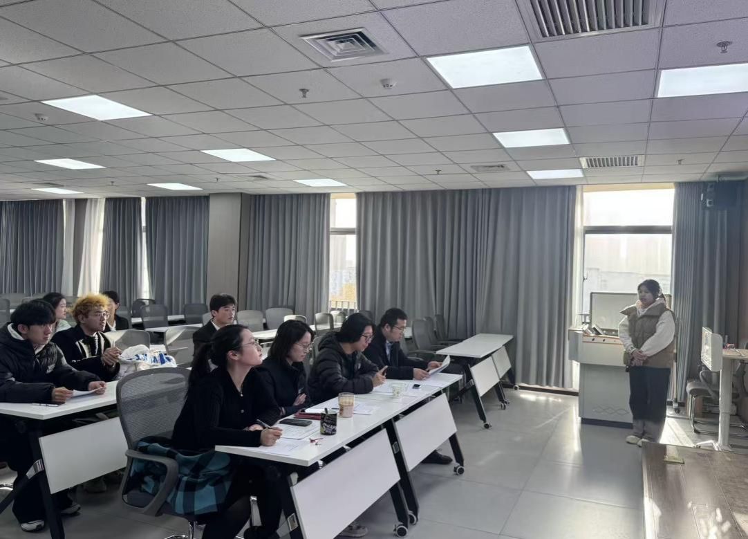 说明: 548d8fb034be8ff68401d669f8905770