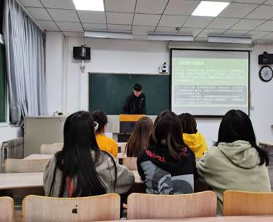 10.28 wedvictor伟德科学技术协会顺利开展通讯稿写作培训活动